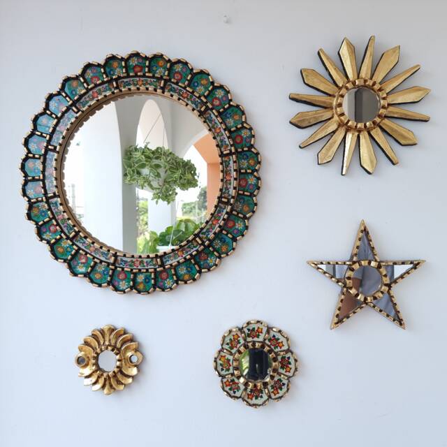 "Peruvian Mirrors ""Antique Mint Collection" - image 1