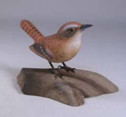 Carolina Wren Original Bird Carving Basswood - thumbnail 1
