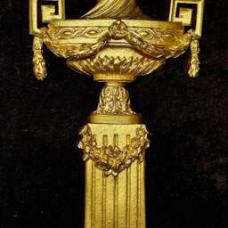 Large Ornate Applique Gilt Or White French Style Decorative Wall Furniture Onlay Moulding Pediment Plastic Urn Basket Decoration - thumbnail 2