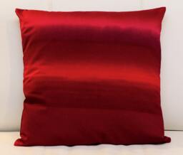 Handmade Ombre Pattern 18x18 Throw Pillow Cover Red Fuchsia Gradient, Finnish Design - thumbnail 1