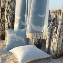 Blue Seashells Cushion Cover - Woven From Pure Wool Pastel Reversible Square Pillowcase 45 X 45cm/ 18 18 - thumbnail 3