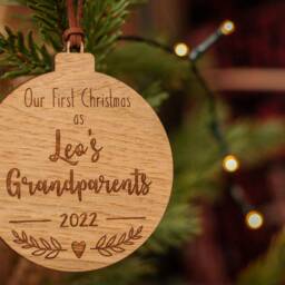 Personalised Wooden Grandparents Bauble/First Christmas Decoration Tree Home New Baby Family - thumbnail 2