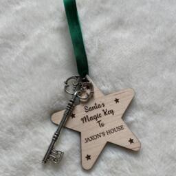 Personalised Santa's Magic Key, Wooden Key Tag, Christmas Eve, Decoration - thumbnail 2