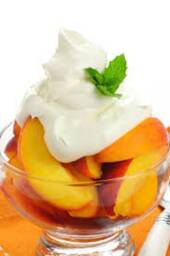 Peaches & Cream Candle - thumbnail 2