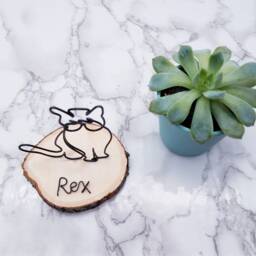 Wire Himalayan Cat Sculpture, Pet Memorial, Wood Base - thumbnail 3