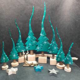 Emerald Green With Emerald Stars, A Glittering Christmas Tree, Hand-Painted Made Of Wood in 4 Sizes - Selection No.2 - thumbnail 1