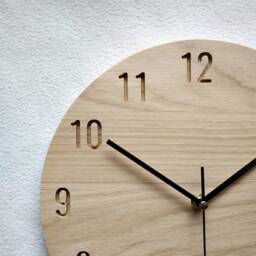 Oak Wooden Wall Clock 11 - thumbnail 3