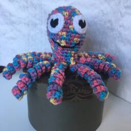 Crochet Octopus/Premature Baby Toy - thumbnail 3