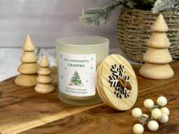 Christmas Candle For Mum, Grandma, Auntie Personalised - Vanilla Scented Festive With Wooden Snowflake Lid Gift Her