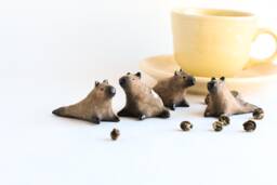 Capybara Tea Pet Picture Jasper Essential Oil Diffuser Figurine - thumbnail 1