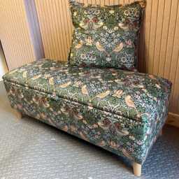 Forest Green William Morris Storage Footstool, Strawberry Thief Ottoman Box With Wooden Legs - thumbnail 2