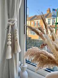Macram?? Curtain Tie Back - Wooden Bead Braided Holdback Minimalist Home D??cor Bohemian Style Window Treatment Country Accessories - thumbnail 1