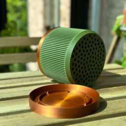 Ribbed Green Plant Pot With Bronze Accent - Modern Indoor Planter Drainage & Drip Tray, Mid-Century Home D??cor, Custom Sizes - thumbnail 3