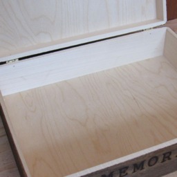 Giraffe Wood Burned First Name Baby Keepsake Box With Animal Graphic Large Box 11.5 X 9 3.5 - thumbnail 4
