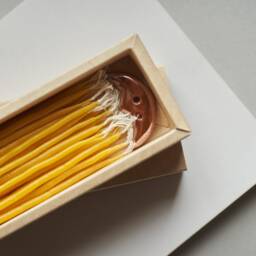 15 Minutes Beeswax Candle Set For Days With Ceramic Holder Meditation - thumbnail 2
