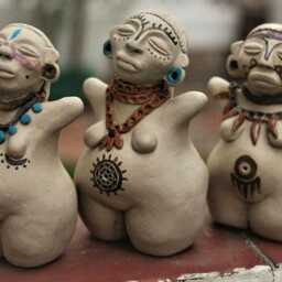 Guerreras, Esculturas De Cer??mica Hechas A Mano Por Encargo/Venus Paleol??ticas/Handmade Ceramic Warrior Sculptures Paleolithic Venus - thumbnail 4