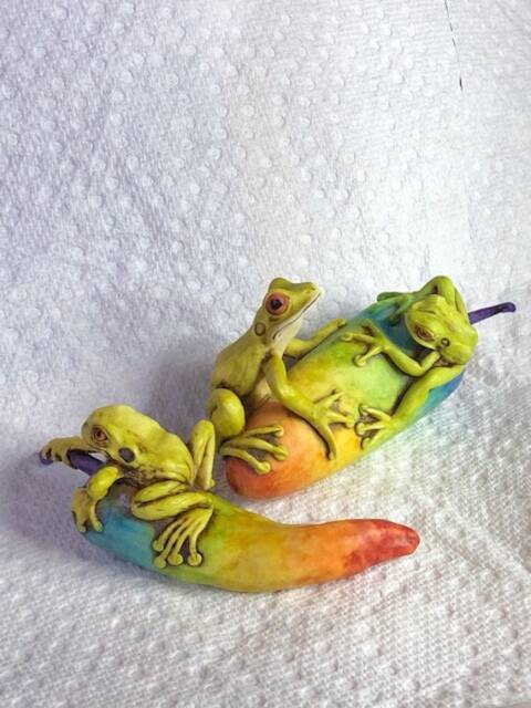 Artist Neil Eyre Eyredesigns Rainbow Pride Garden Chili Pepper Jalape??o Tree Frog Frogs Toad Scupture Limited Edition 50 Made in Usa - image 1