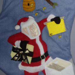 "Bee Keeper Gift Christmas Stocking""Santa Bee-Ing Busy Off Season" - thumbnail 3