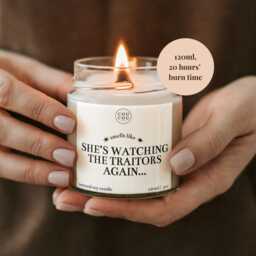 Traitors Tv Show Candle, Smells Like She's Watching The Again, Funny Gift - thumbnail 2