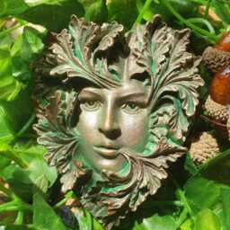 Hand-Cast & Painted Green Oak Woman Of The Forest. Garden Wall Plaque Ornament Gift 10 X 9 cm - thumbnail 4