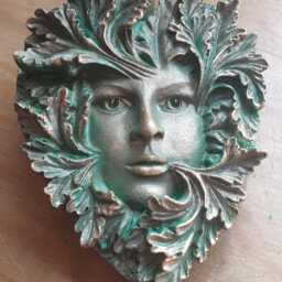 Hand-Cast & Painted Green Oak Woman Of The Forest. Garden Wall Plaque Ornament Gift 10 X 9 cm - thumbnail 3