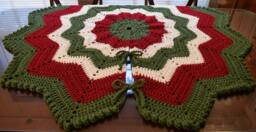 Large Victorian Crochet Christmas Tree Skirt With Bobble Edge Elegant - 52