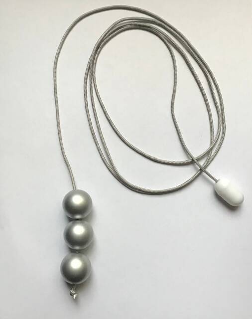 Silver/Grey Beaded Light Pull - image 1