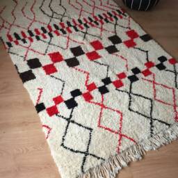 Beni Ourain Rug - Berber Rug Atlas Rug, Moroccan Handwoven/ Wool, Ivory With Black & Red Marks /260 X 162 cm/8.5 5.3 Ft/ Code 035 - thumbnail 3