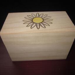 Woodburned Daisy Wooden Box Keepsake True Friendship - thumbnail 4