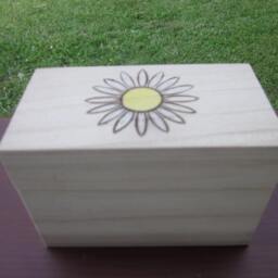 Woodburned Daisy Wooden Box Keepsake True Friendship - thumbnail 2