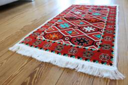 Geometric Kilim Rug, Chenille Accent Red - 65x120cm