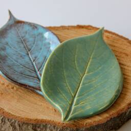 Small Handmade Leaf Ceramic Soap Dish - thumbnail 2