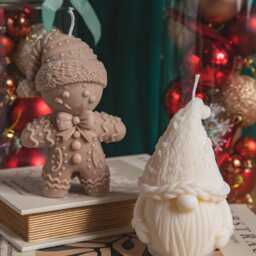 Christmas Gnome Soy Wax Candle - Handmade Holiday Decoration - thumbnail 2