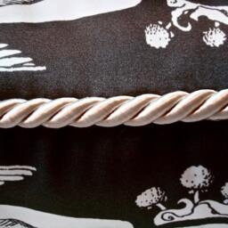 Bliss Pillow - Black/Ivory - thumbnail 3