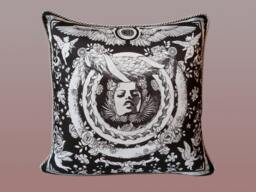 Bliss Pillow - Black/Ivory