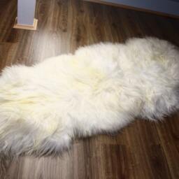 On Sale Area Rug - Long Sheepskin Rug Sheepskin White Shaggy Cosy Rug- Made Of 2 Sheepskins - thumbnail 3