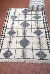 Beni Ourain Rug - Moroccan Handwoven Rug, Pure Wool, Ivory With Black Marks/168 X 248 cm 5.51 8.13 Ft Code 019 - thumbnail 1
