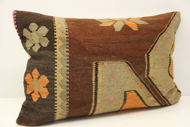 Turkish Kilim Pillow Cover 16x24, Vintage Wool Lumbar Cushion - image 1
