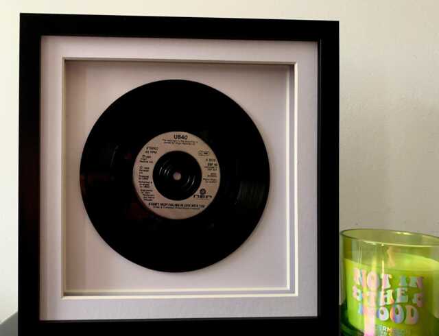 Ub40 - I Can't Help Falling in Love With You Framed 7 Inch Vinyl Record Music Wall Art Gift - image 1
