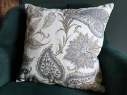 Handmade Paisley Cushion Cover Cream Floral Sofa Pillow - 40cm