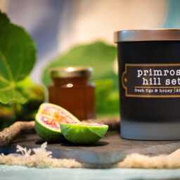 Fresh Figs & Honey - 100% Soy Wax Scented Candle - thumbnail 2