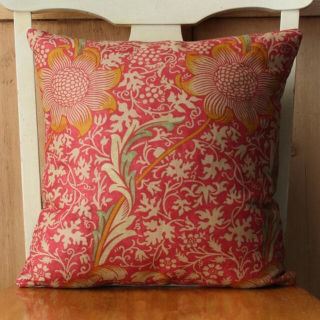 William Morris Cushion Cover Kennet - image 1