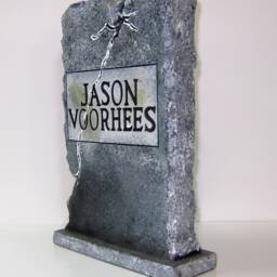 Jason Voorhees Friday The 13Th Part 6 Mini Tombstone Prop Weighted Base - thumbnail 3