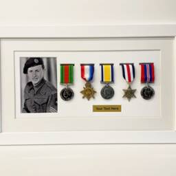 Military Keepsake Frame, Ww1 Ww2 Medals, 6X4 Photo & Title 5 Slots - 51cm X 31cm - thumbnail 3