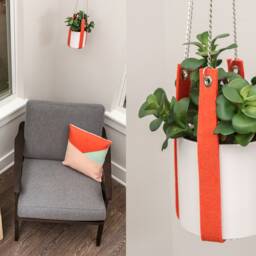 Minimalistic Merino Wool Felt Plant Hanger - thumbnail 4