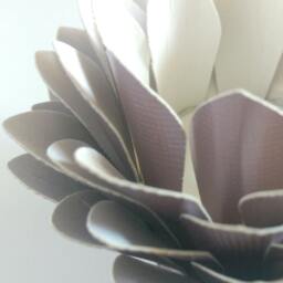 Paper Lotus Lantern -Metallic Lavender - thumbnail 2