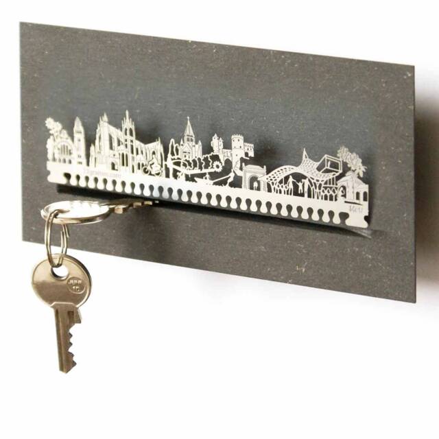 Metz Gift Tube - Exclusive Souvenir With Skyline Silhouette - Stylish, Practical & Elegant Home Accessory For Fans - image 1