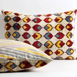 Handwoven Silk Velvet Ikat Pillow Cover Edessa Cushion - 14'' X 20'' - thumbnail 2