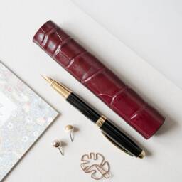 Single Fountain Pen Case Burgundy Crocodile Leather, Custom Engraved - thumbnail 3