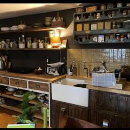 Large Kitchen Island - thumbnail 3